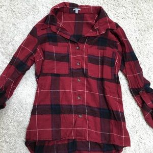 Women’s red and navy flannel long sleeve shirt